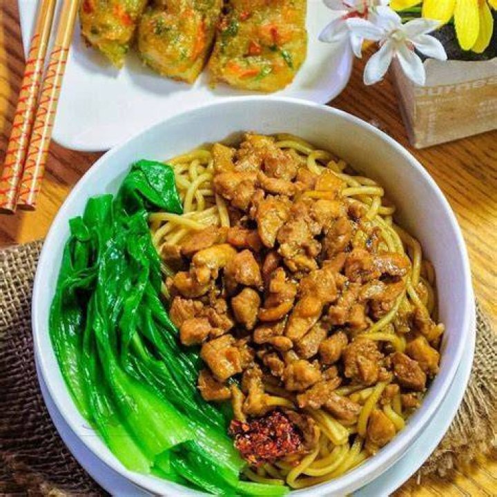10 Cara membuat mie ayam, lezat, sederhana, dan praktis