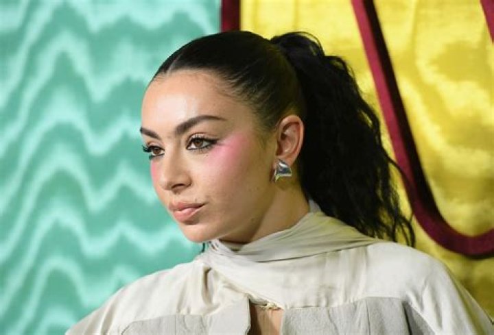 先日のNYLON JAPAN13周年パーティにも出演した、チャーリー XCX charli_xcx のスペシャルシューティングが実現