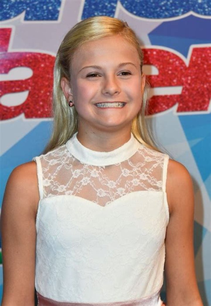 5 Facts About Darci Lynne Farmer, Ventriloquist Who Won ‘AGT’