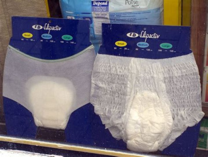 6 Best Postpartum Diapers To Buy Breastfeeding Mama
