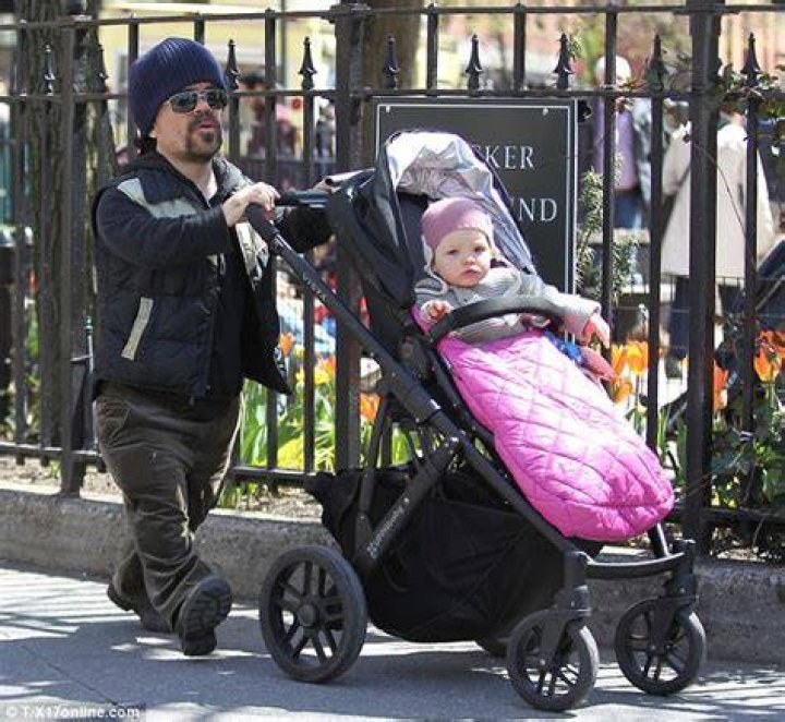 7teen Peter Dinklage went out with his family in New York