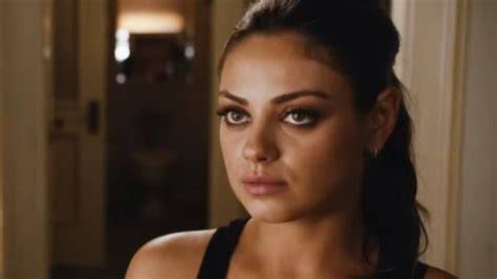 A Mila Kunis Comedy Was Just Added On Netflix GIANT FREAKIN ROBOT