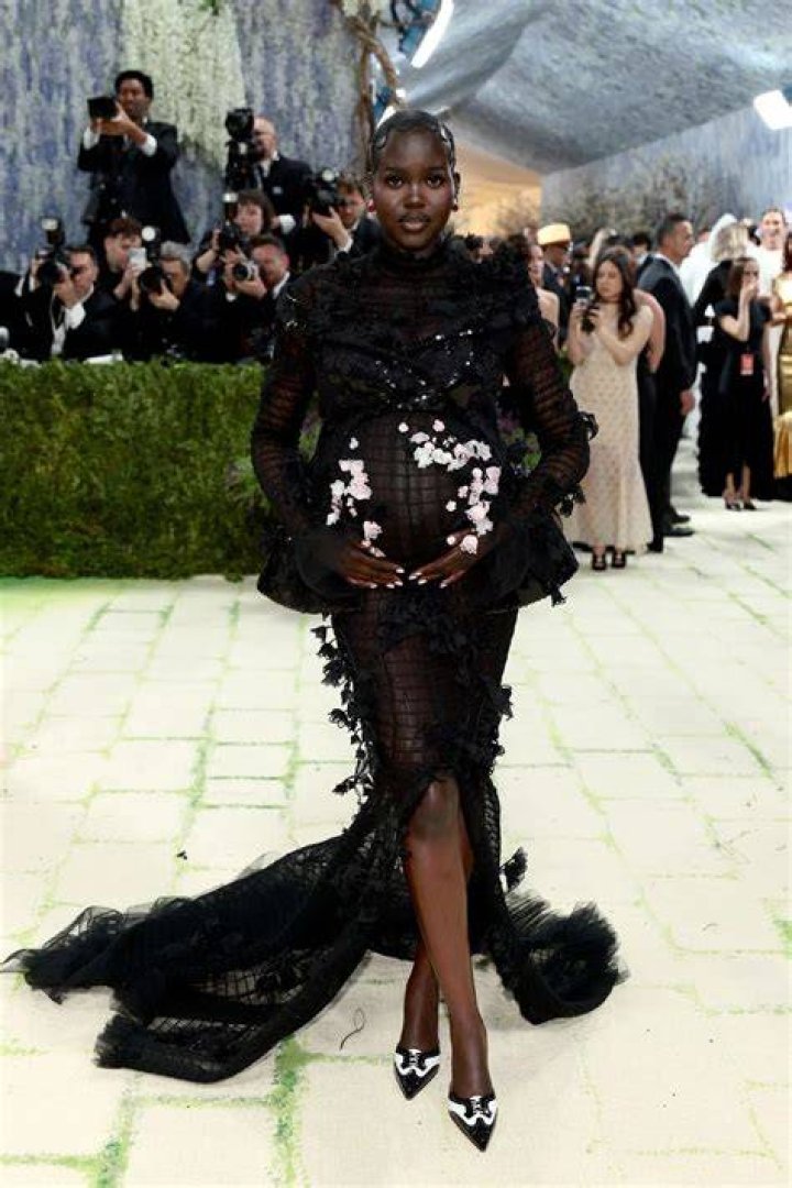 adut akech Google Search Tim Walker, Linda Evangelista, Beauty