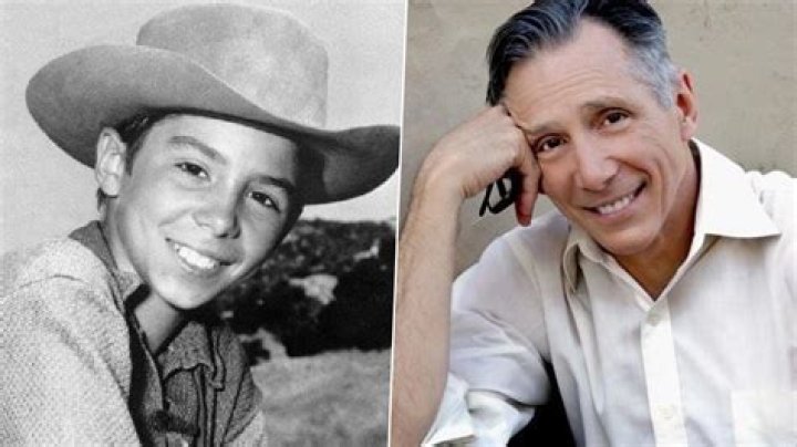 Agency News Johnny Crawford Dies at 75; Actor Was Known for His Role