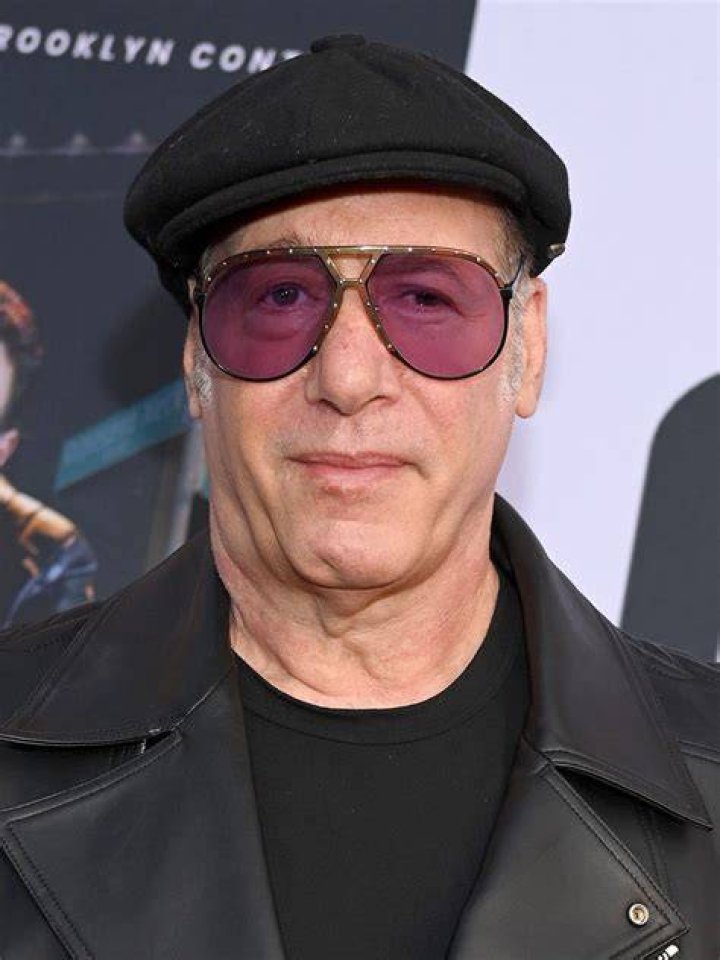 Andrew Dice Clay diagnosed with Bell's palsy