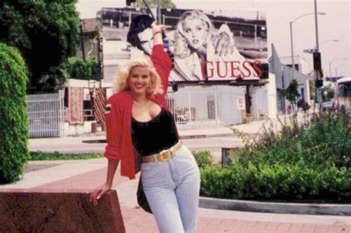 Anna Nicole Smith's Daughter Dannielynn, 16, Enjoys 2023 Kentucky Derby