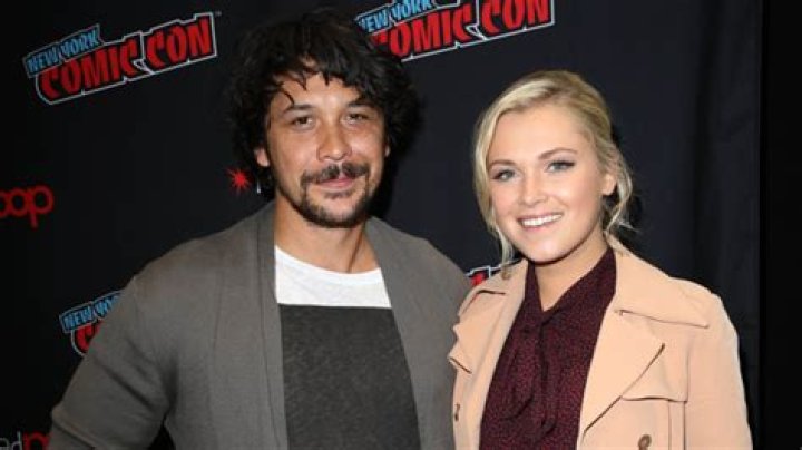 Are Eliza Taylor And Bob Morley Still Married The Ultimate