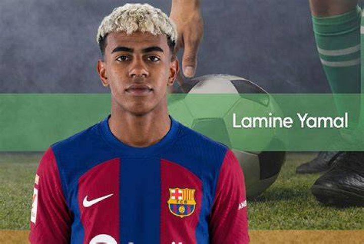 Así es Lamine Yamal, el canterano del Barça de 15 años convocado por Xavi