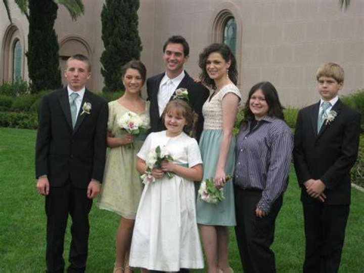 Brandon, Brianna, Stephen, Rachael, Jessica, Matthew and in front Abigail.