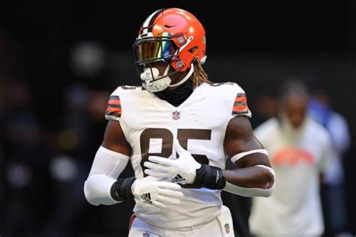 Browns TE David Njoku Reveals Shocking Facial Burns He Suffered In Fire