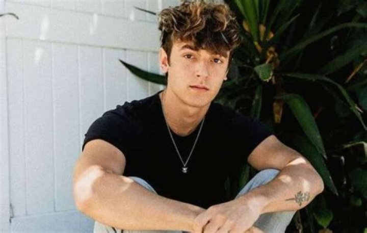 Bryce Hall Net Worth & Earnings (2024)