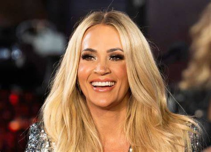 Carrie Underwood Sings INXS Song For Aussies Down Under [VIDEO] [POLL]