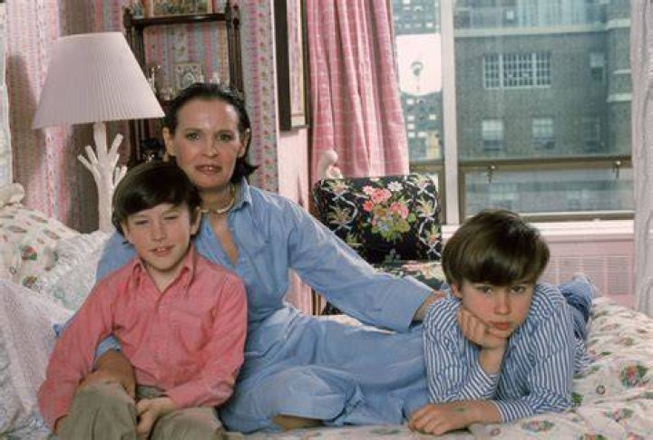 Carter Vanderbilt Cooper Wiki [Gloria Vanderbilt&rsquo;s Son], Age, Family