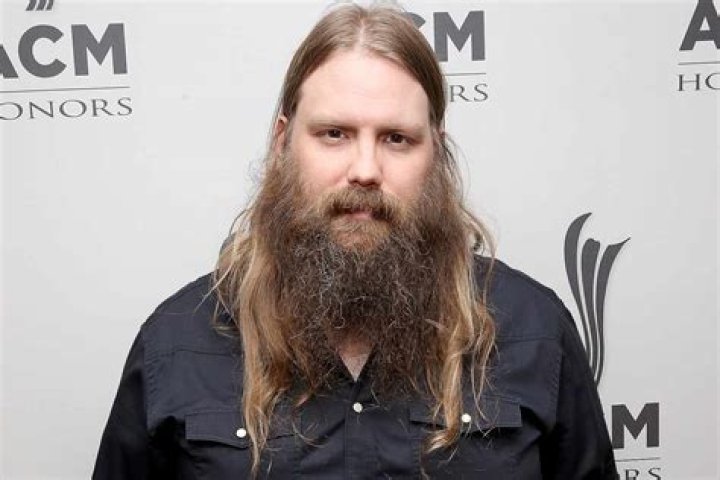 Chris Stapleton says Black lives 'absolutely' matter, feels America he