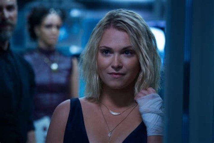 Clarke (The 100) Eliza Taylor Photo (39518172) Fanpop