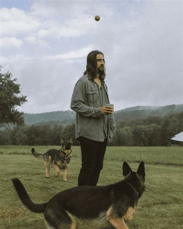 Culture Pick A new addition to your fall playlist Noah Kahan&rsquo;s &ldquo;Stick