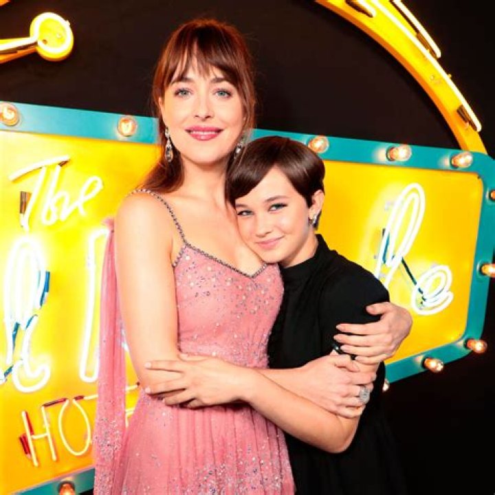 Dakota Johnson and Cailee Spaeny Best Fashion Moments, Red Carpet Photos