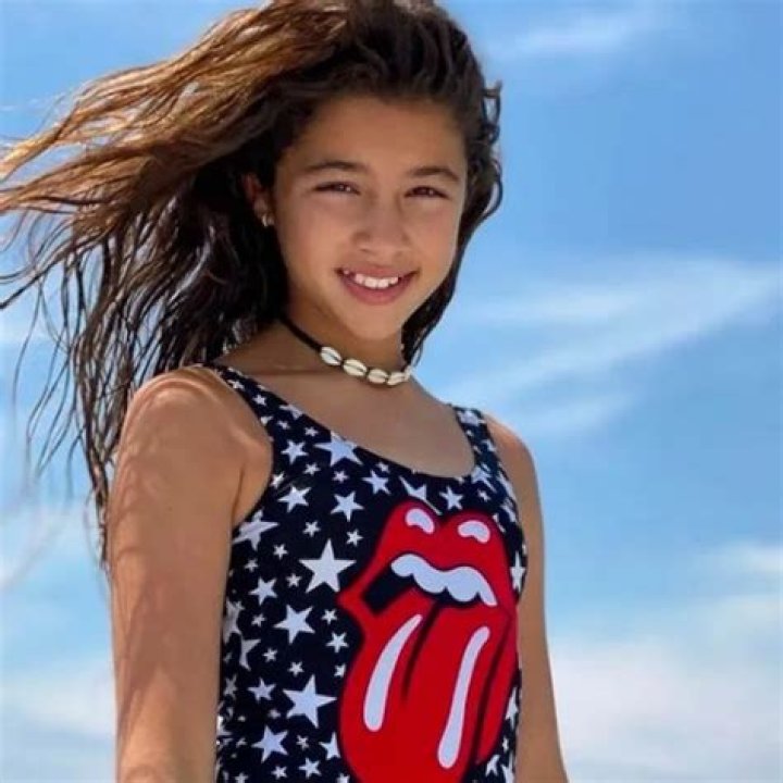 delphina suarez YouTube