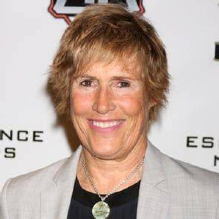 Diana Nyad net worth How much is the longdistance swimmer worth in 2023?