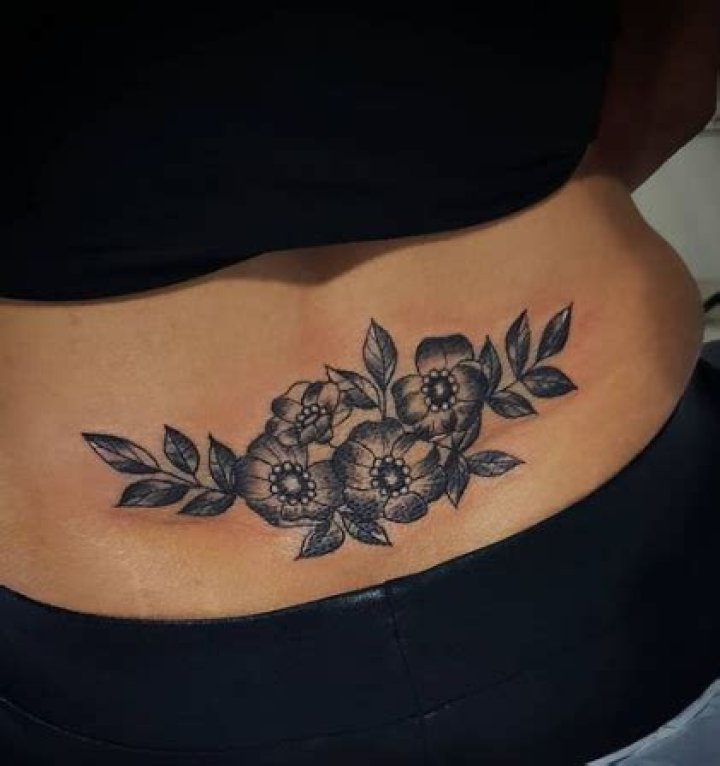 Discover 80+ floral lower back tattoos in.eteachers