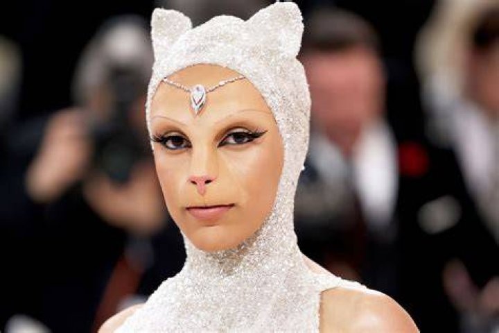 Doja Cat faces fury from fans, canceled after her 'I hate kittenz