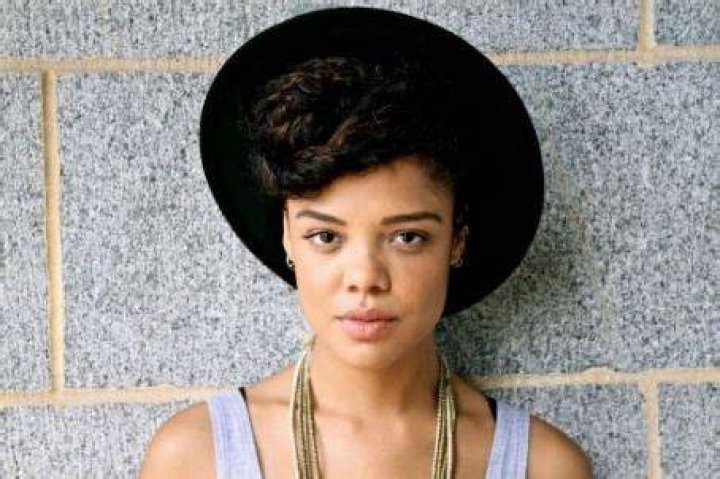 Elizabeth Narvaez Movies HowOld.co
