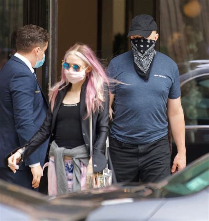 Elon Musk and Grimes spotted leaving NYC after Met Gala