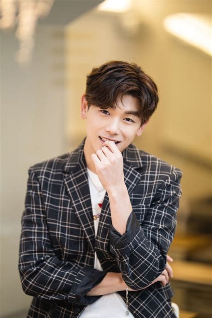 Eric Nam's Instagram, Twitter & Facebook on IDCrawl