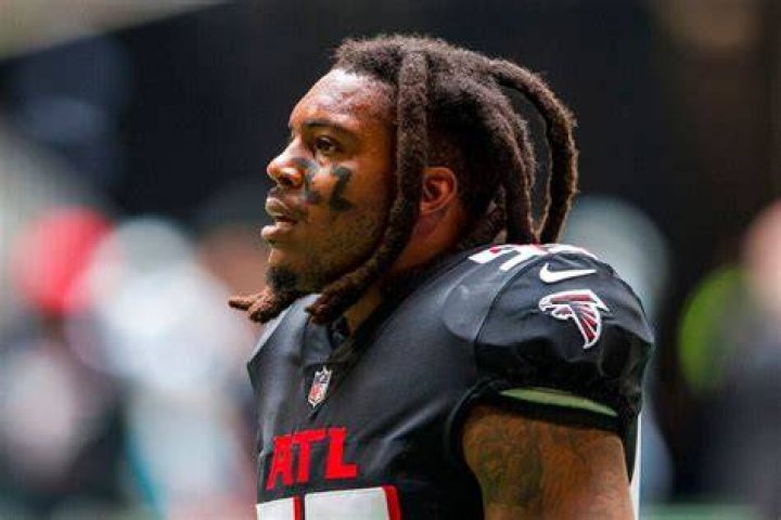 Falcons promote former Auburn linebacker