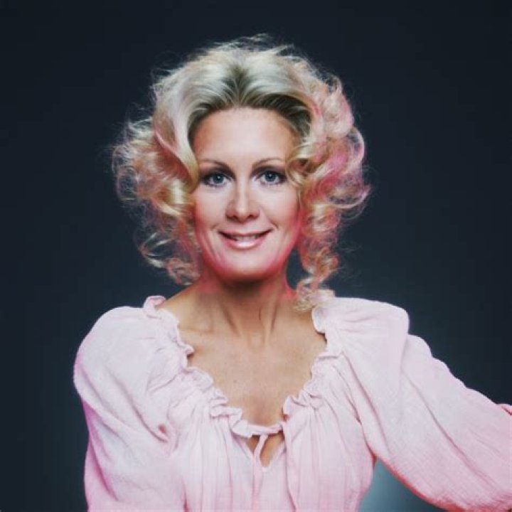 FileJoan Van Ark.jpg Wikimedia Commons