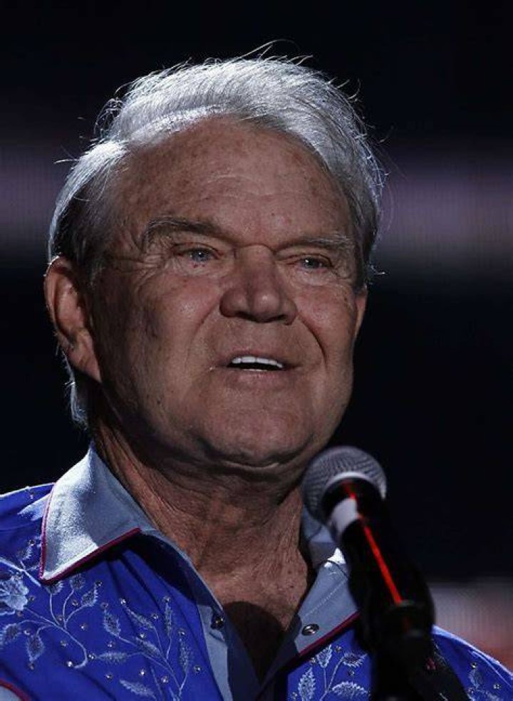 Glen Campbell, dignity intact, playing final shows SFGate