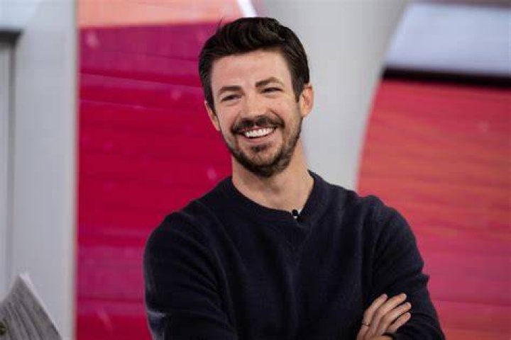 Grant Gustin Age, Net Worth, Wife, Family, Height and Biography
