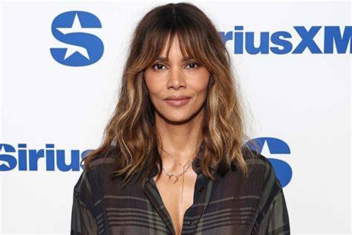 Halle Berry Explains Why She&rsquo;s Chronically Single
