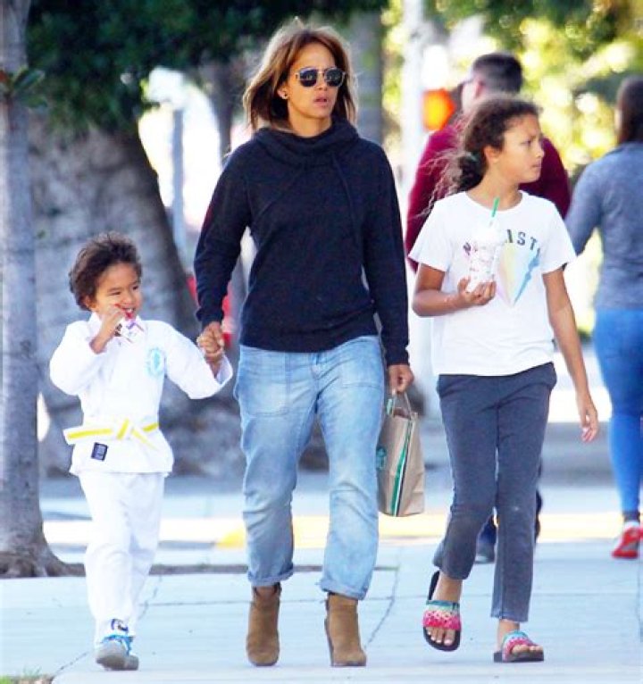 Halle Berry Kids Learn More About Her 2 Children, Their Ages & Dads