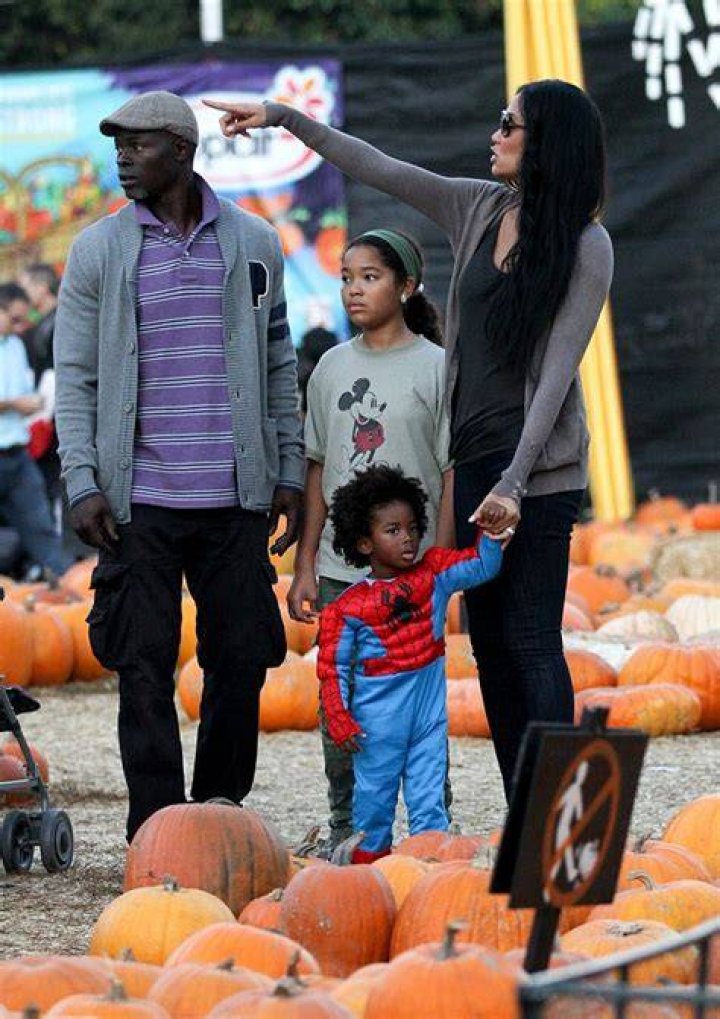 He is too adorable. Djimon Hounsou and Kimora Lee Simmons' son Kenzo