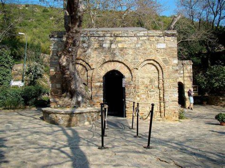 House of Virgin Mary and Ancient Ephesus Day Excursion from Kusadasi