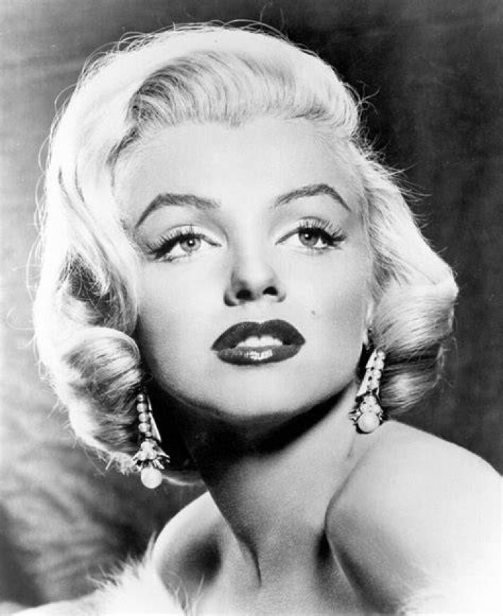 How Did Marilyn Monroe Die? The True Story Behind the Netflix