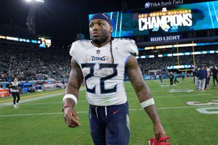 Is Derrick Henry a Hall of Famer? His stiff arm is a factor Yahoo Sports