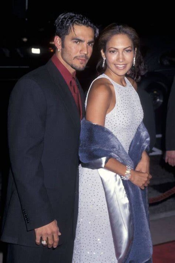 Is Lopez married? Famous People Today