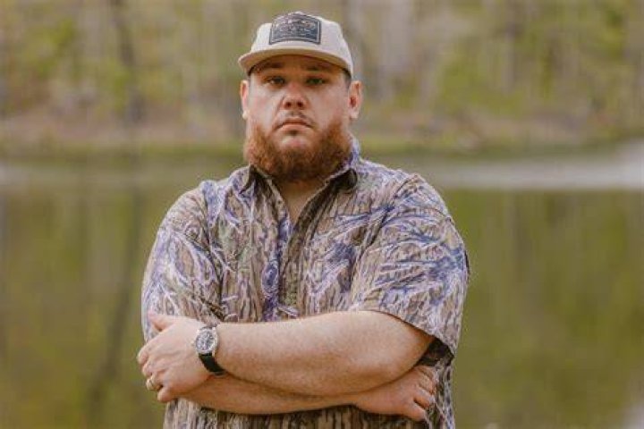 Is Luke Combs Related To Anyone In The Music Industry?
