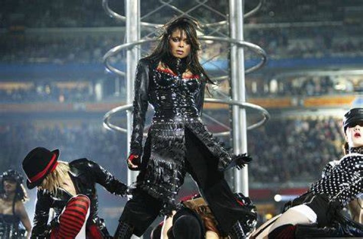 Jackson Wardrobe Malfunction Overshadowed Last Houston Super Bowl