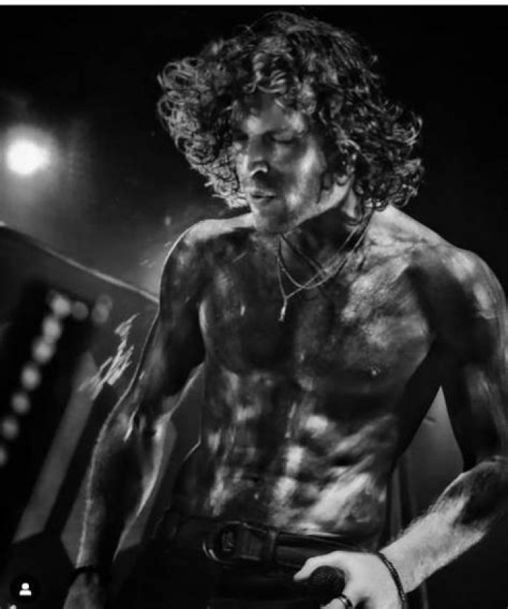 Jonny Hawkins Ideal body, Kool kids, Metal music