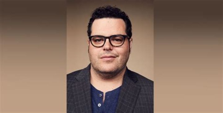 Josh Gad D23