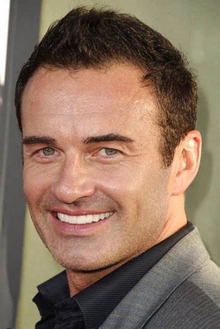Julian McMahon Profile Images — The Movie Database (TMDB)