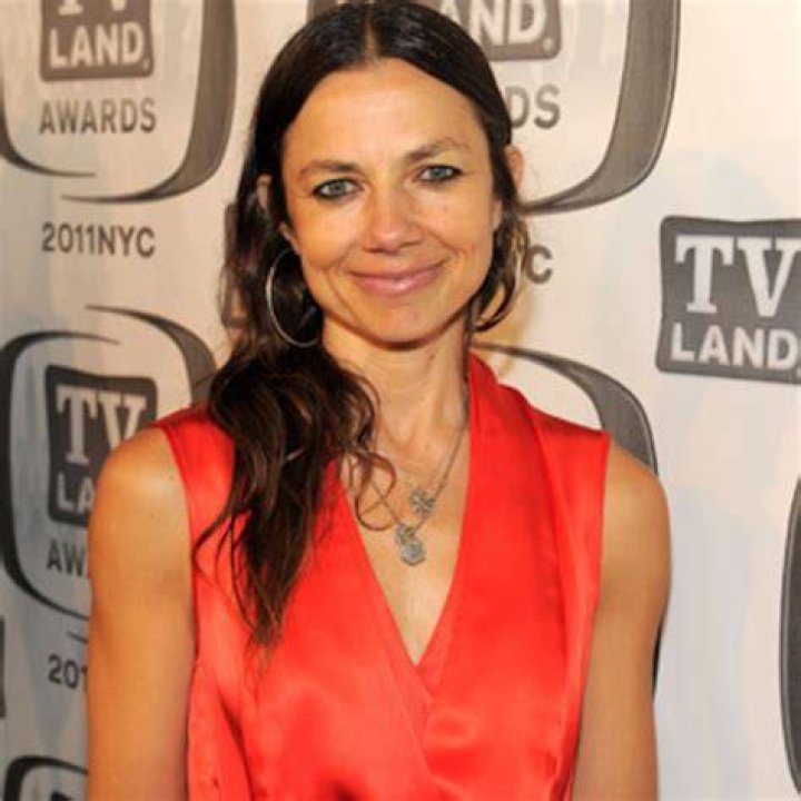 Justine Bateman to Graduate UCLA in June, Plans Tech Career Hollywood