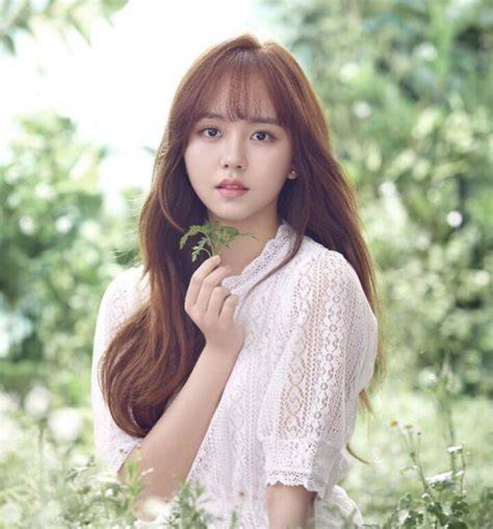 Kim So Hyun's Net Worth How Rich Is The Love Alarm Actress? OtakuKart