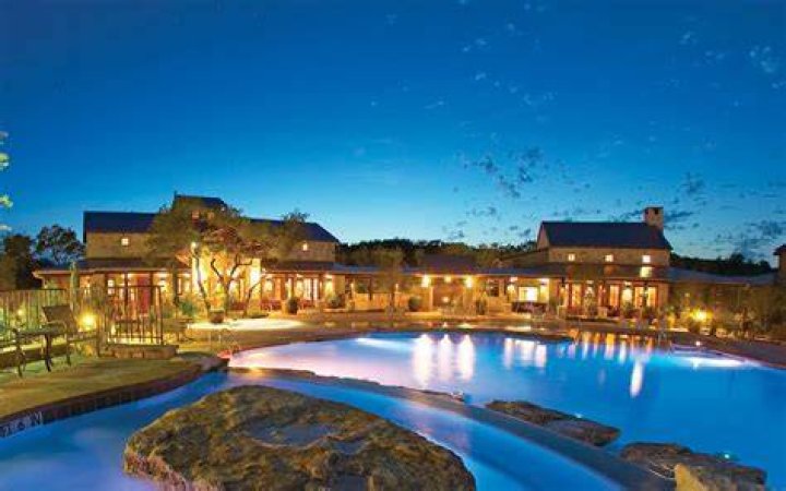 Lake Travis Vacation Rentals & Homes Texas, United States Airbnb