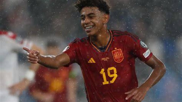Lamine Yamal reescribe la historia de la Selecci&oacute;n espa&ntilde;ola debutante