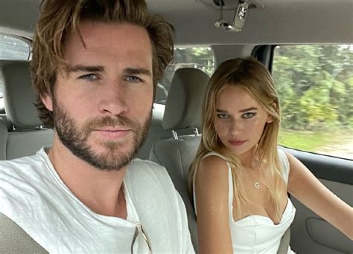 Liam Hemsworth i Gabriella Brooks debiutują na czerwonym dywanie