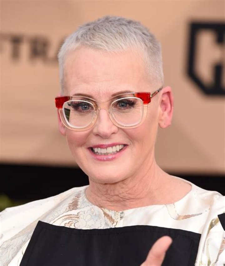 Lori Petty Bio, Wiki, Age, Height, Net Worth, Family, Acting, Point Break